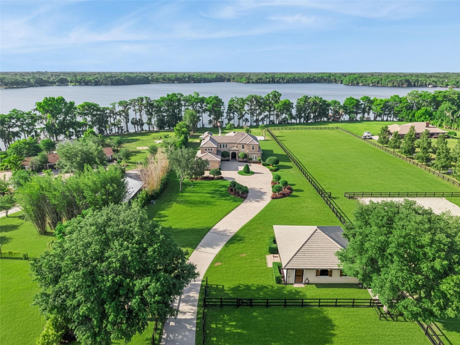 Photo of 746 LAKE MILLS ROAD OVIEDO FL 32766