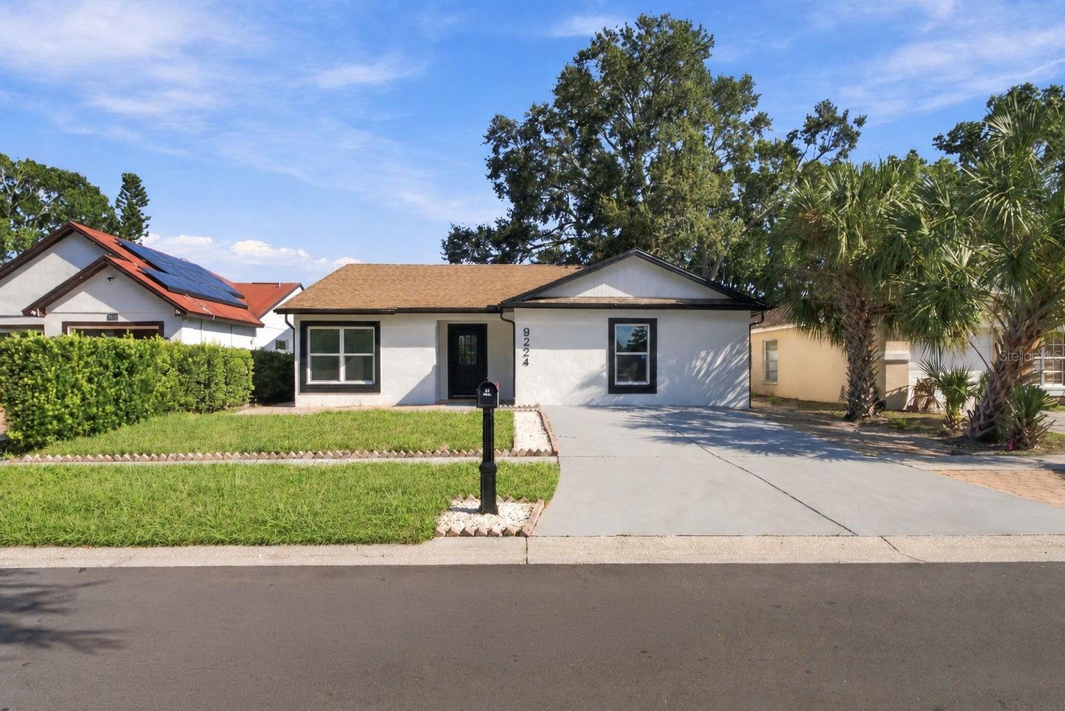 Photo of 9224 CAMINO VILLA BOULEVARD TAMPA FL 33635