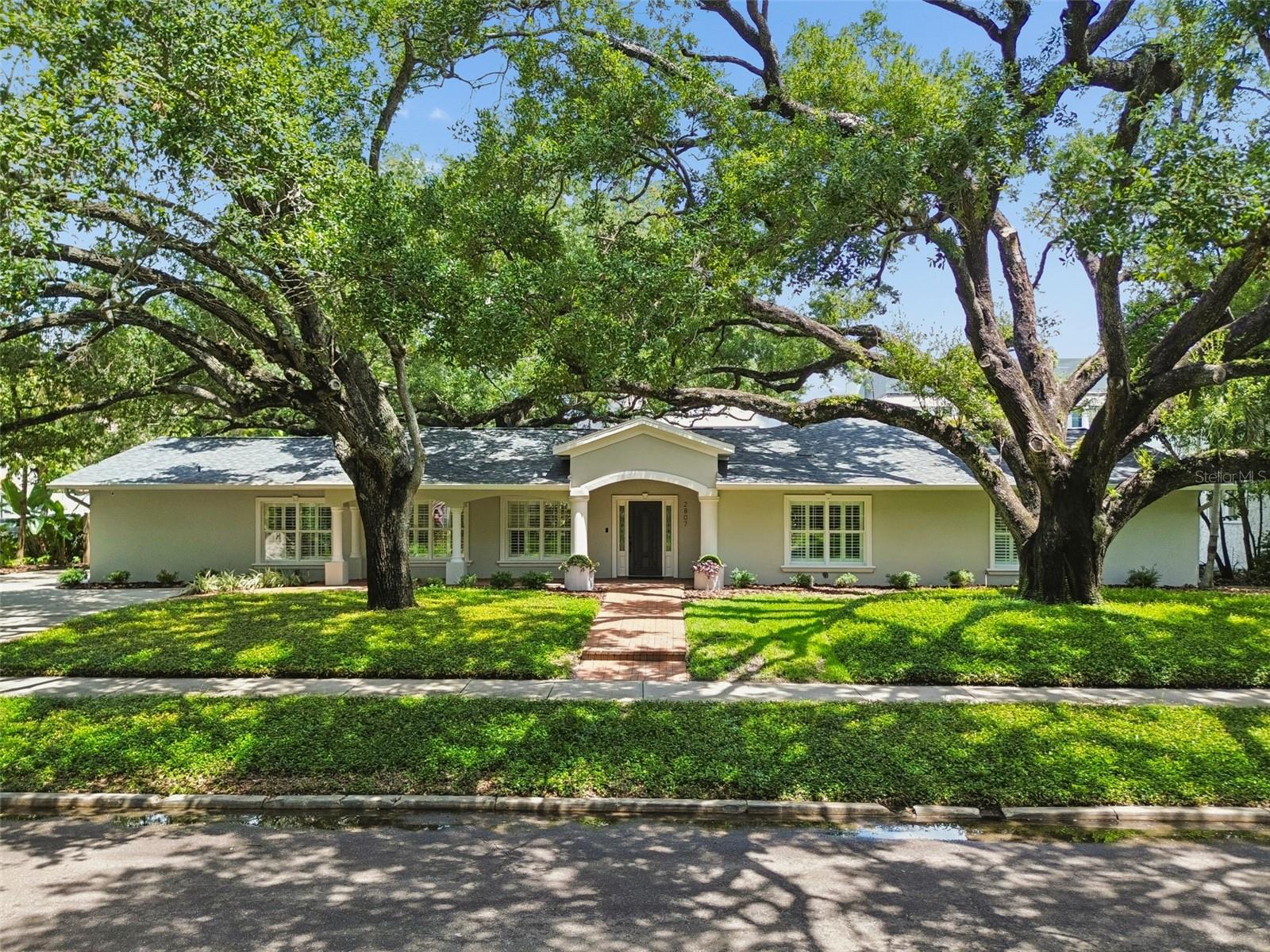 Photo of 2807 W FOUNTAIN BOULEVARD TAMPA FL 33609