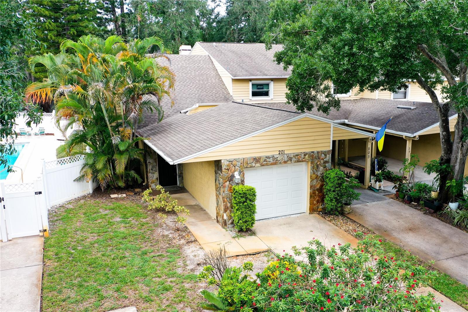 Photo of 201 SOMERSET LANE #201 PALM HARBOR FL 34684