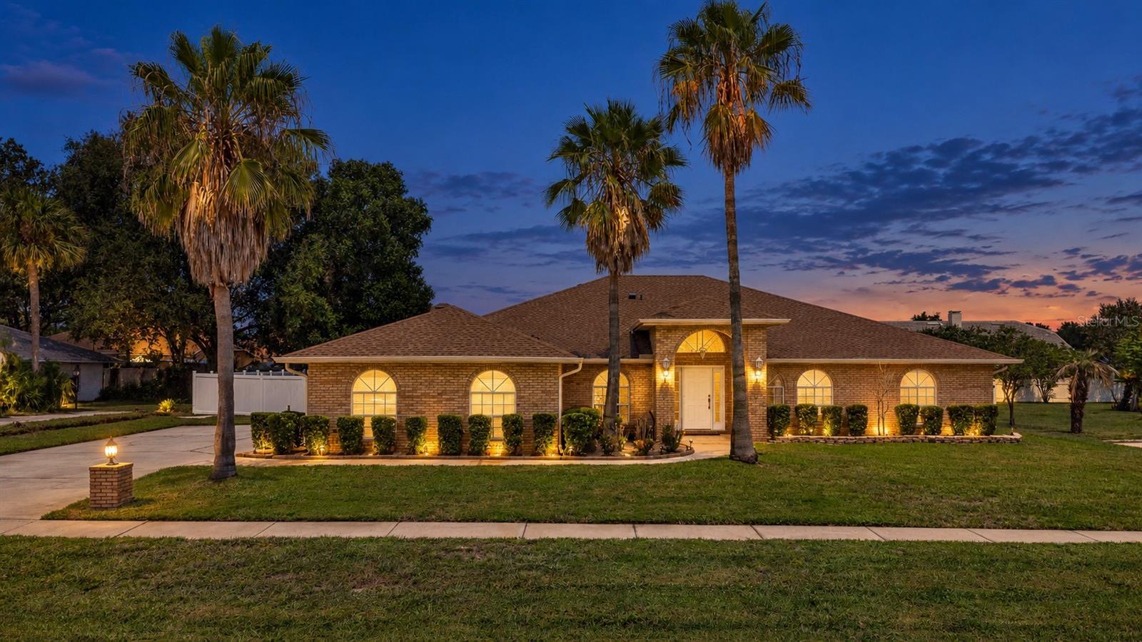 Photo of 530 WHITECAP COVE COURT DEBARY FL 32713