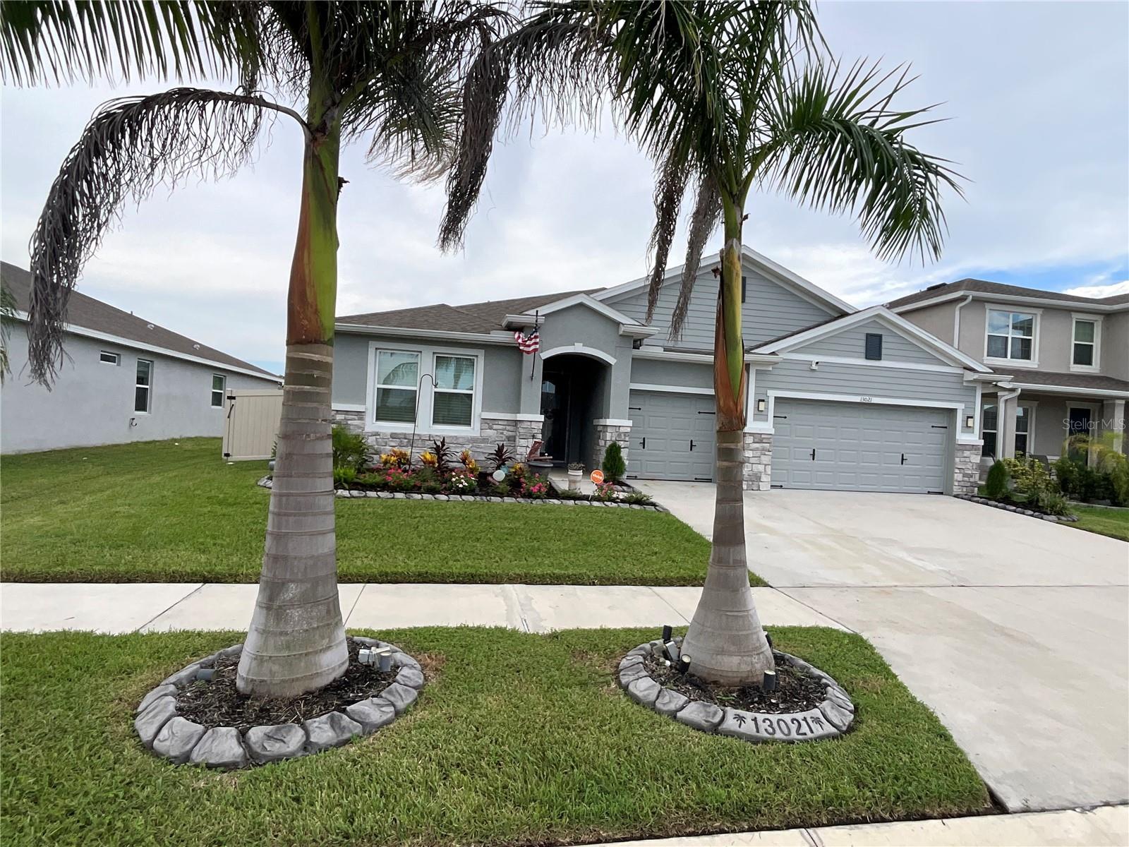 Photo of 13021 WILLOW GROVE DRIVE RIVERVIEW FL 33579