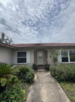 Photo of 2014 TANGLEWOOD WAY ST PETERSBURG FL 33702