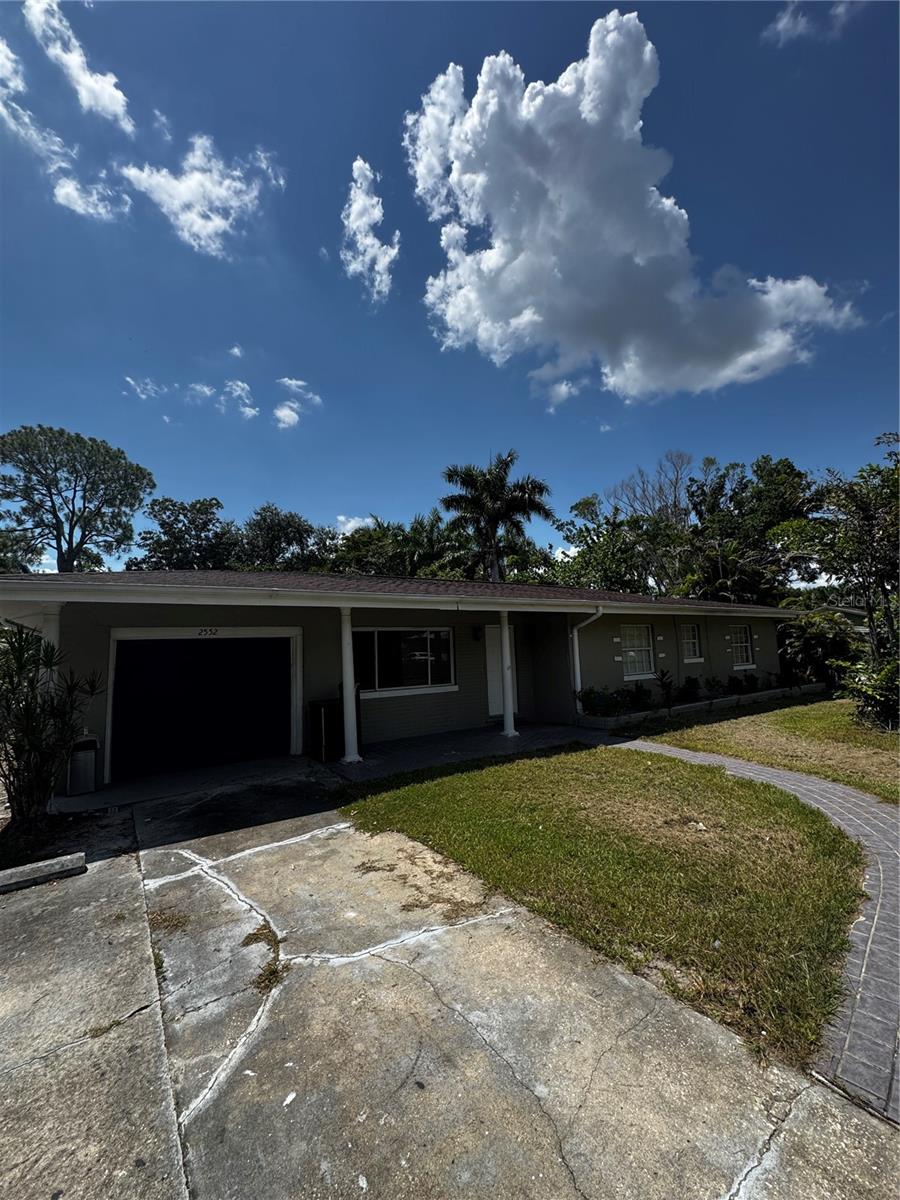 Photo of 2552 COLUMBUS STREET FORT MYERS FL 33901