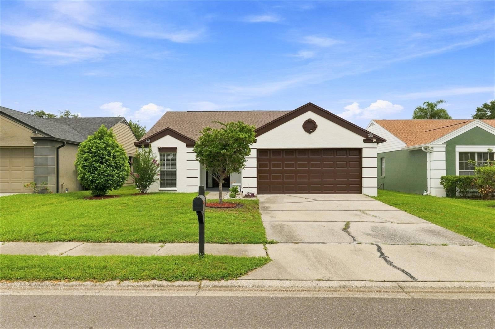 Photo of 5033 CYPRESS TRACE DRIVE TAMPA FL 33624