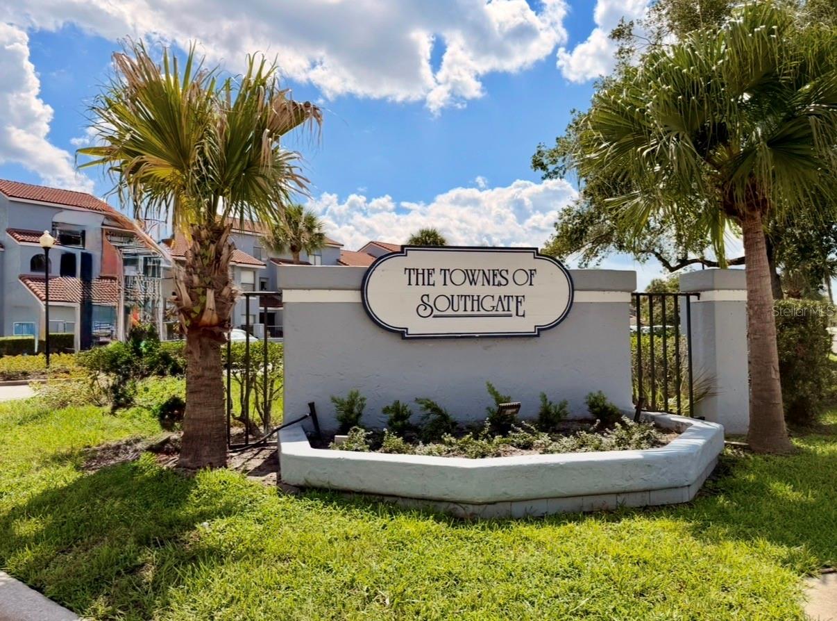 Photo of 4607 GATE PLACE #202 ORLANDO FL 32811
