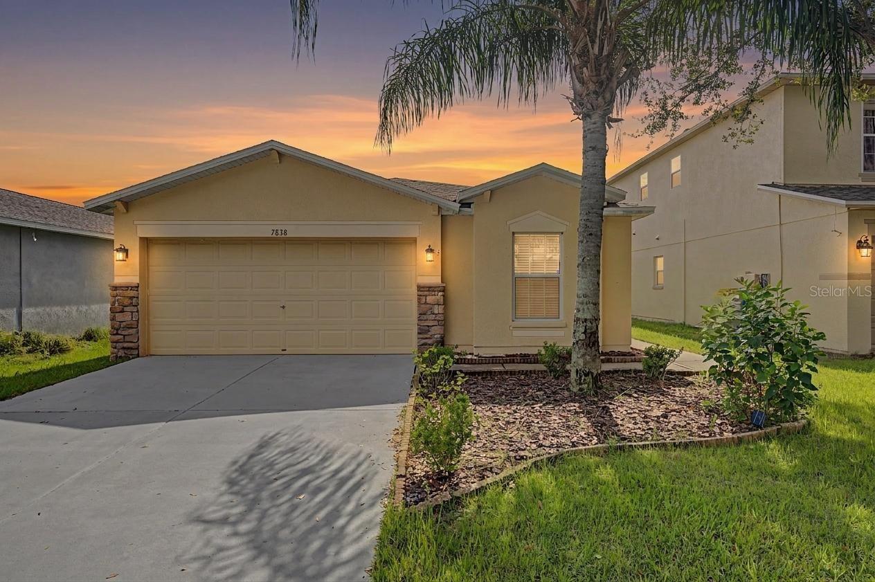 Photo of 7838 CARRIAGE POINTE DRIVE GIBSONTON FL 33534