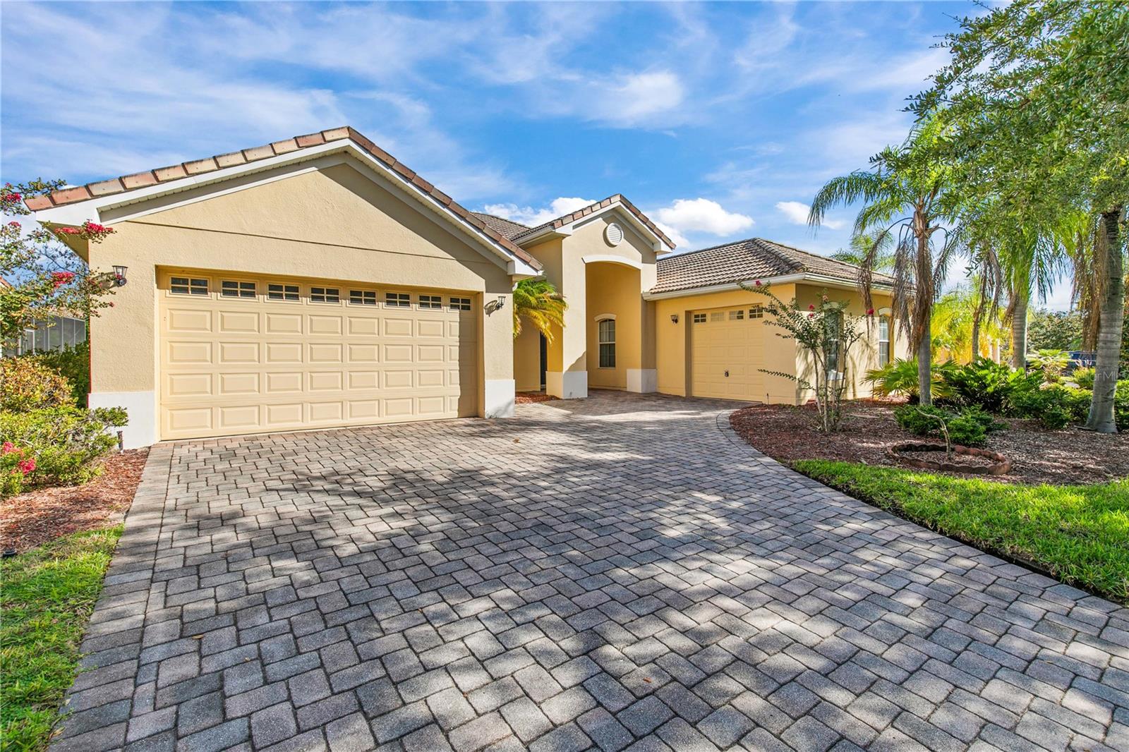 Photo of 2671 BOAT COVE CIRCLE KISSIMMEE FL 34746