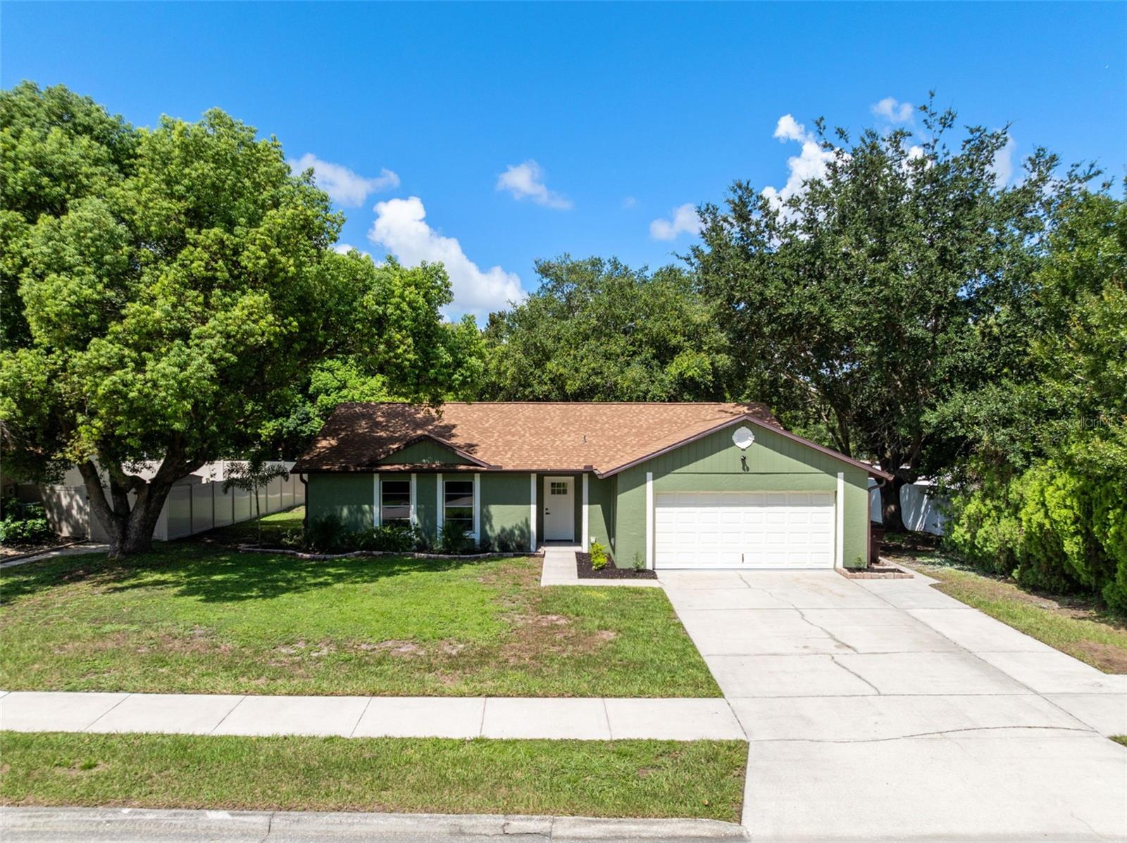 Photo of 910 WHISLER COURT ST CLOUD FL 34769
