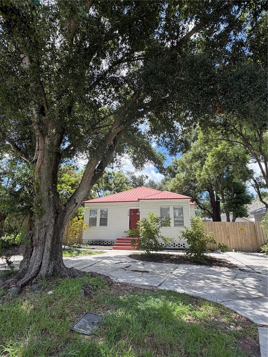 Photo of 104 W LAMBRIGHT STREET TAMPA FL 33604