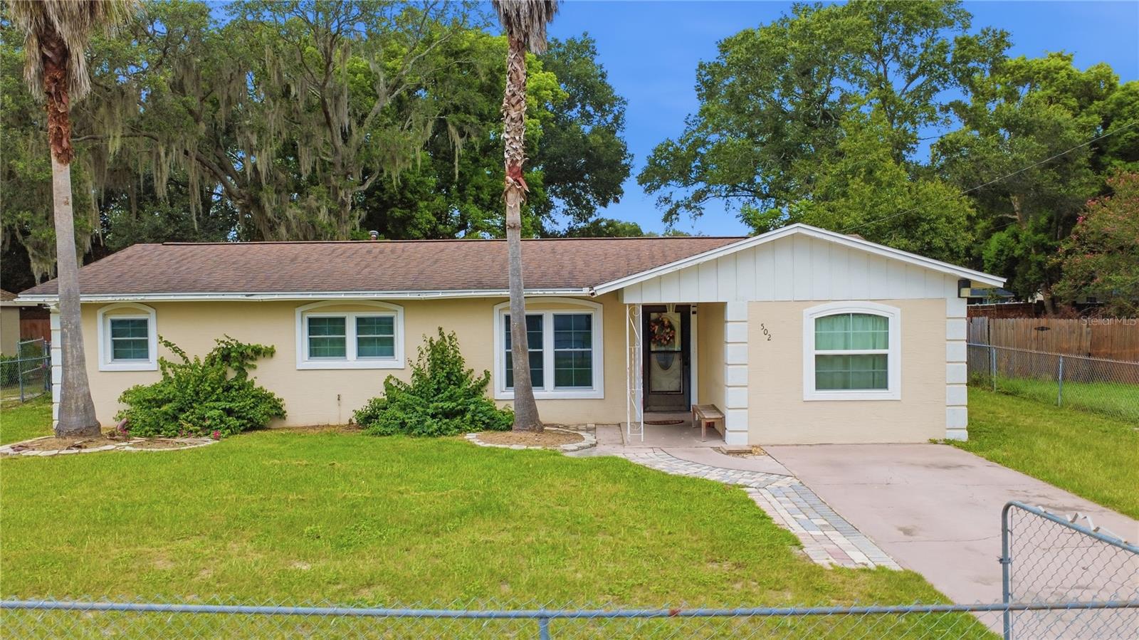 Photo of 502 MARY SUE STREET FRUITLAND PARK FL 34731