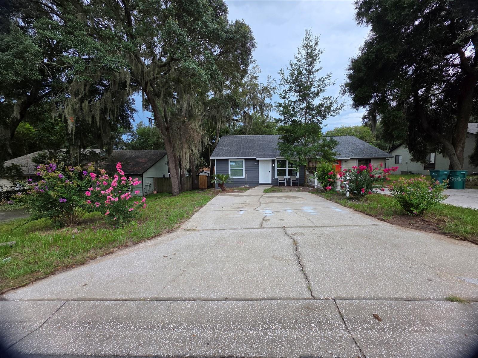 Photo of 1422 PLYMOUTH AVENUE MOUNT DORA FL 32757