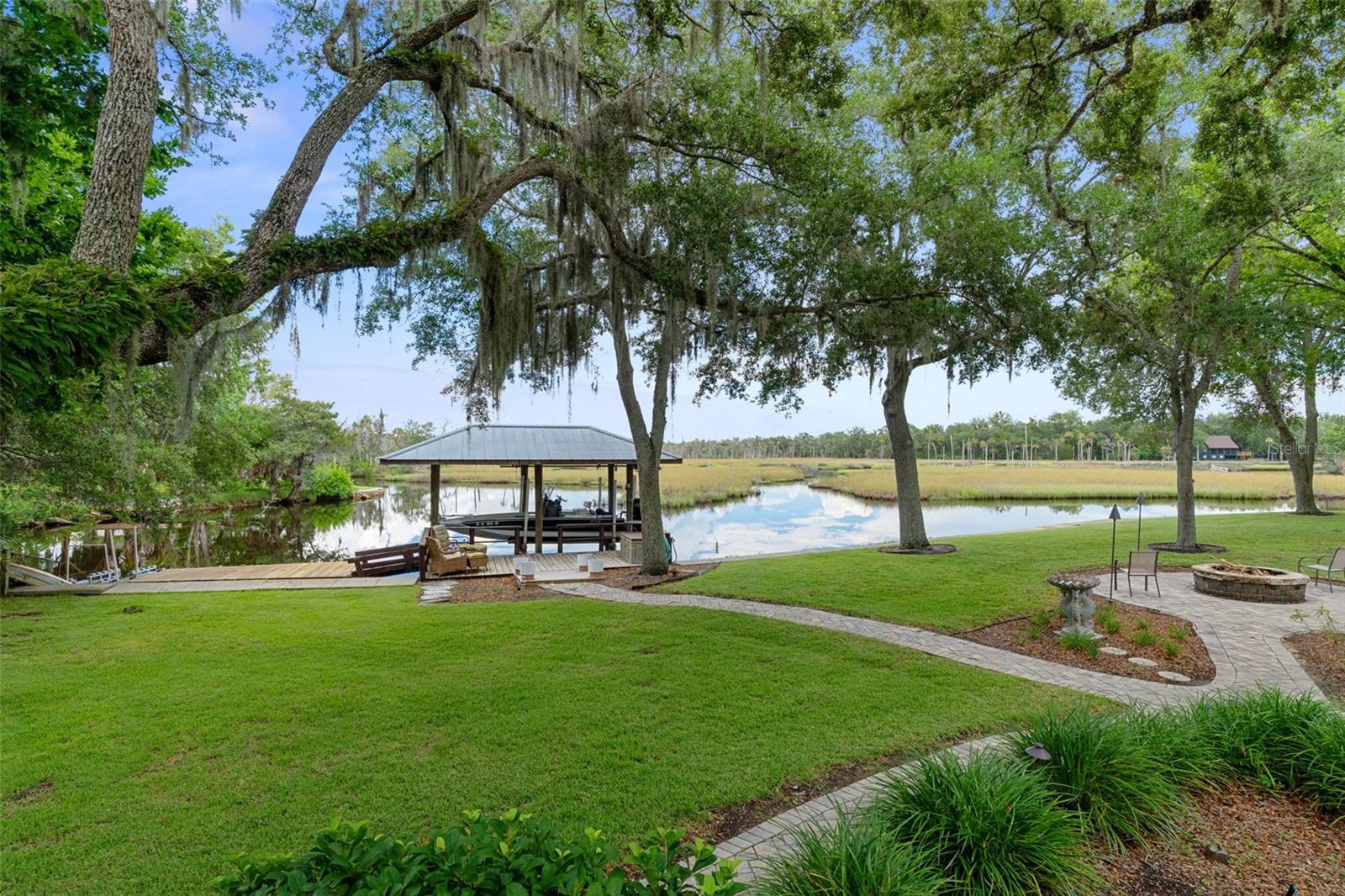 Photo of 6085 S ROYAL DRIVE HOMOSASSA FL 34448