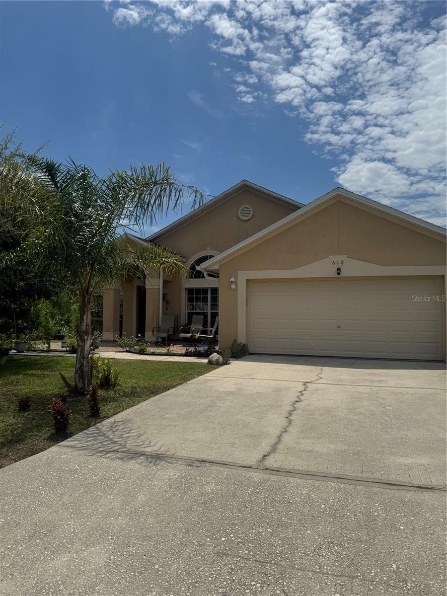 Photo of 618 MADRID DRIVE KISSIMMEE FL 34758