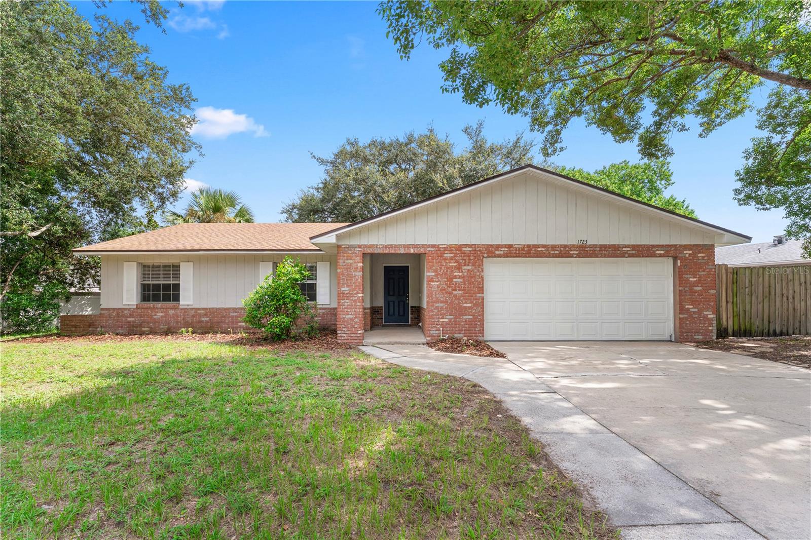 Photo of 1723 CANTERBURY CIRCLE CASSELBERRY FL 32707