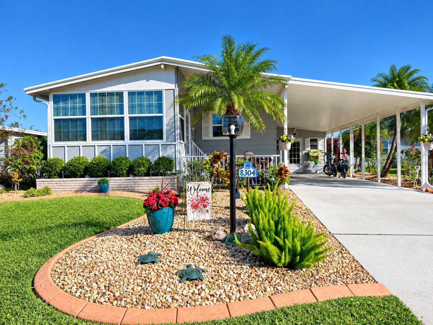 Photo of 8304 PRINCESS COURT PALMETTO FL 34221