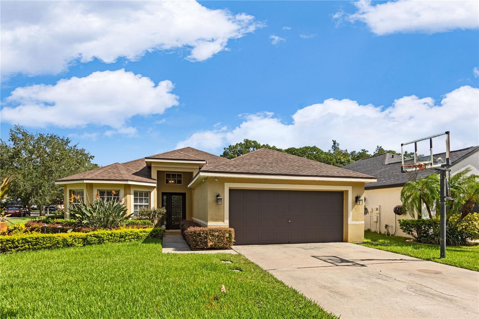 Photo of 4627 WHISPERING WIND AVENUE TAMPA FL 33614