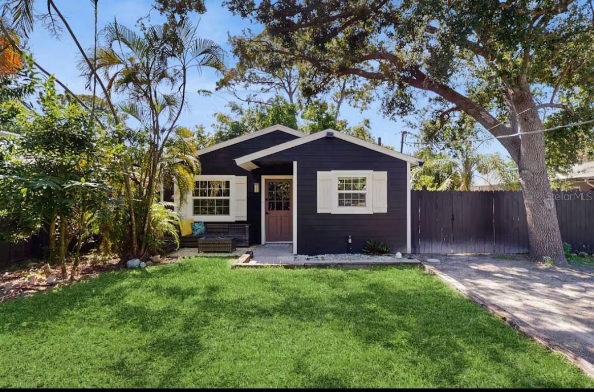 Photo of 4210 OLIVE AVENUE SARASOTA FL 34231