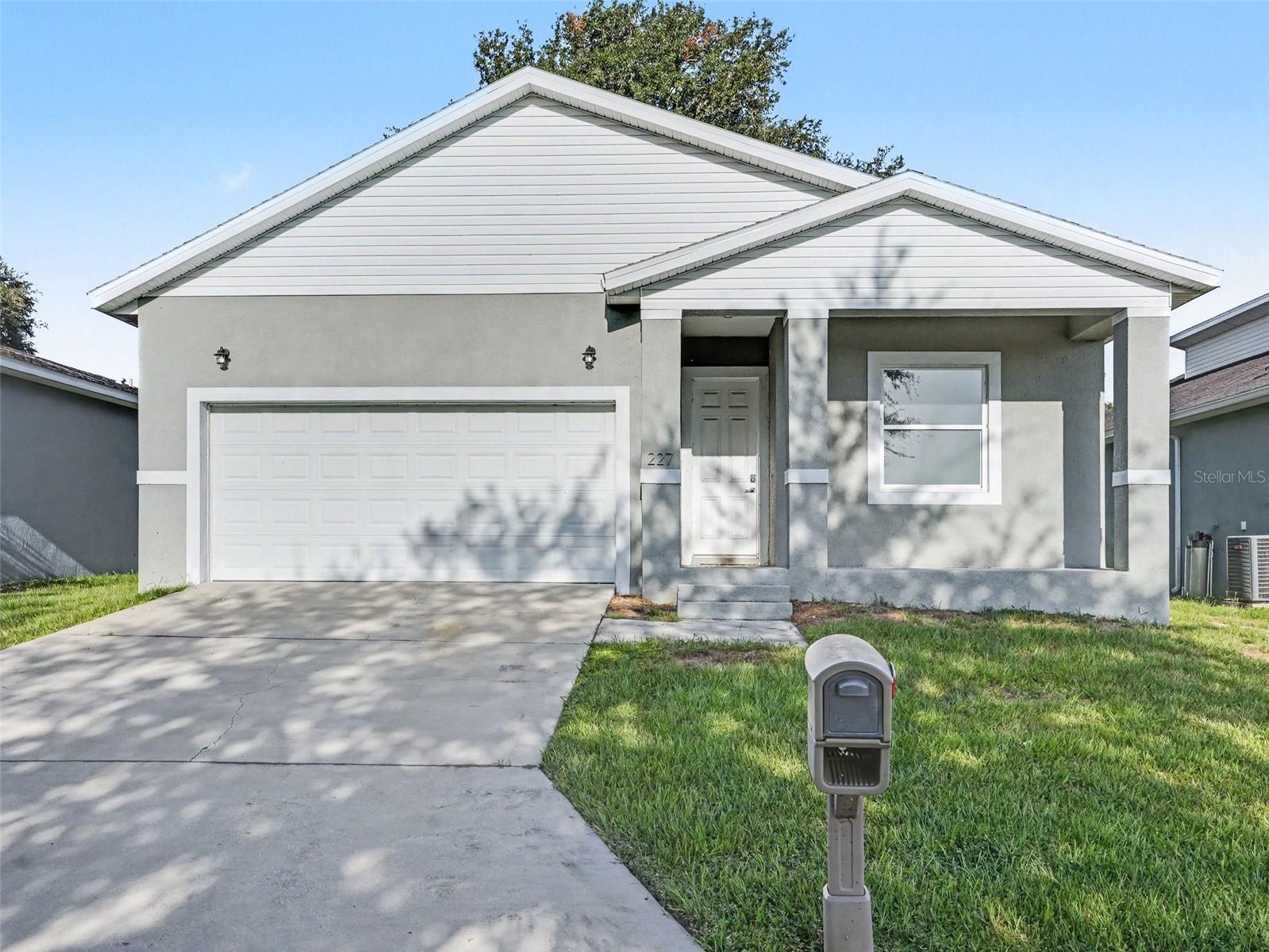Photo of 227 BURBANK AVENUE LAKELAND FL 33801