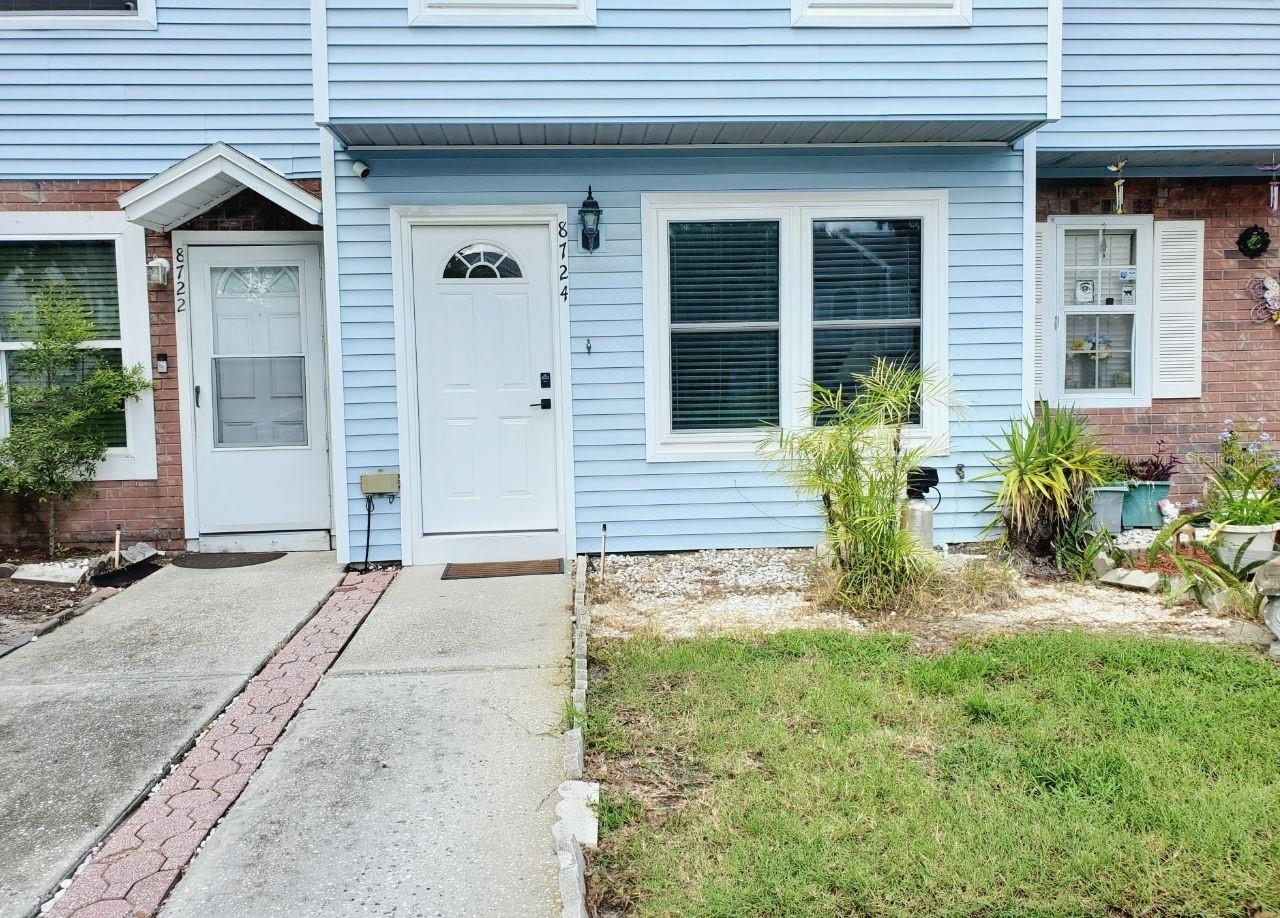 Photo of 8724 COBBLER PLACE TAMPA FL 33615