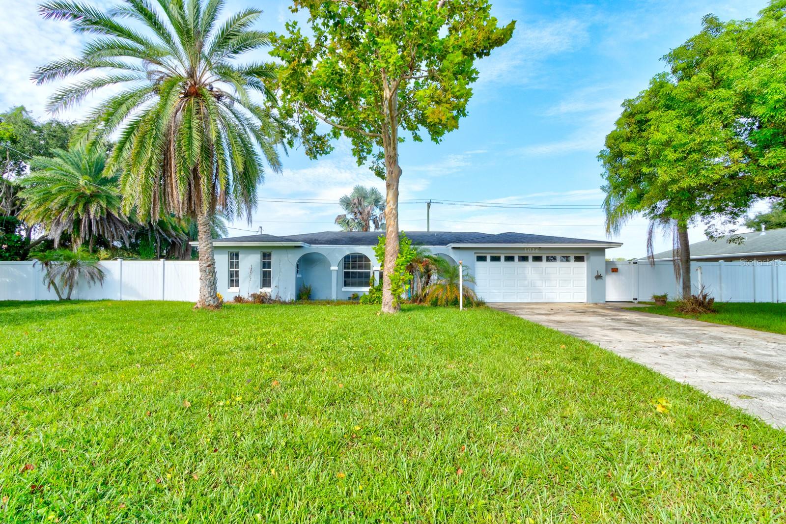 Photo of 1026 LAKE AVENUE EDGEWATER FL 32132