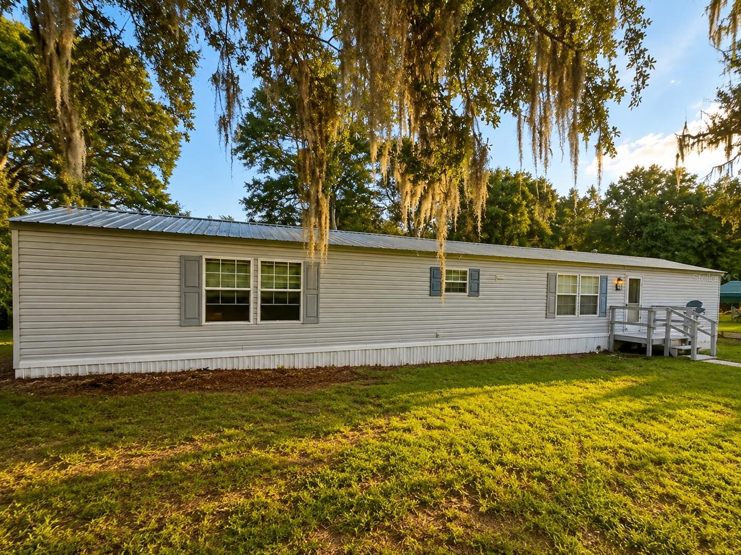 Photo of 17689 SE 14TH STREET SILVER SPRINGS FL 34488