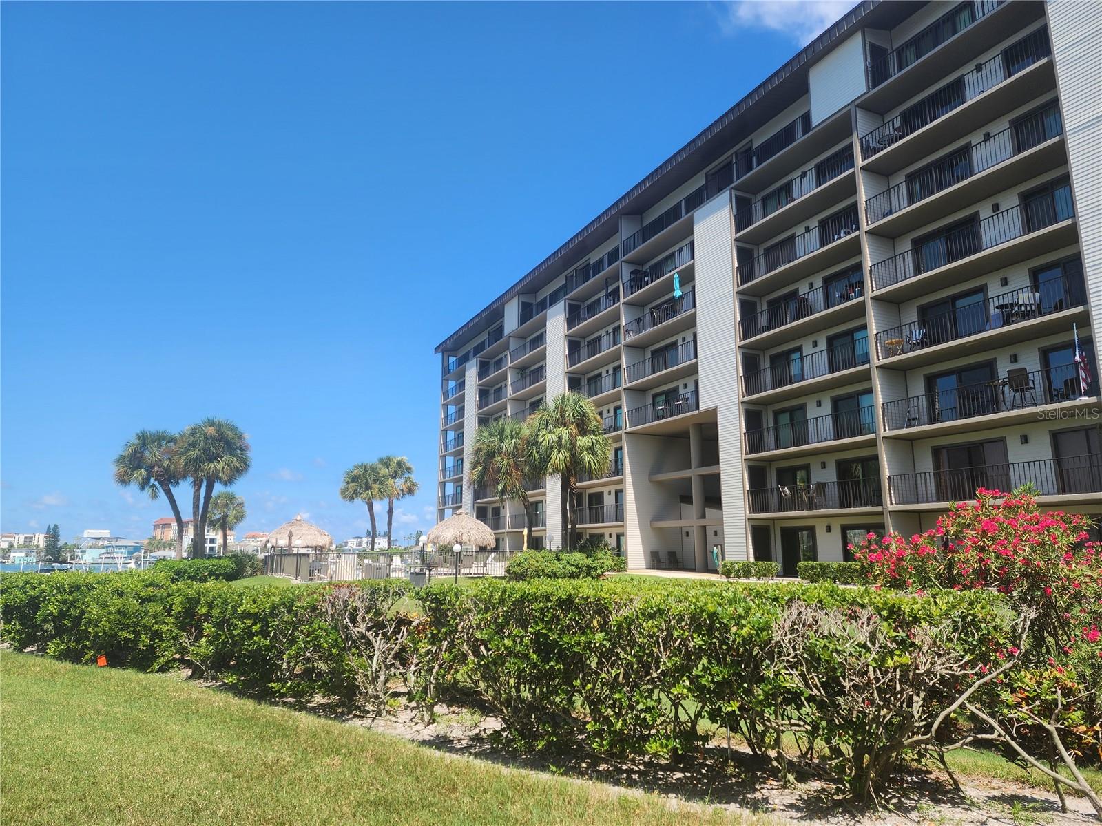 Photo of 650 ISLAND WAY #302 CLEARWATER FL 33767
