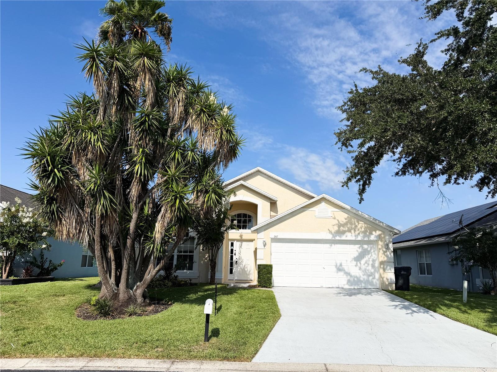 Photo of 207 LANGHAM DRIVE DAVENPORT FL 33897