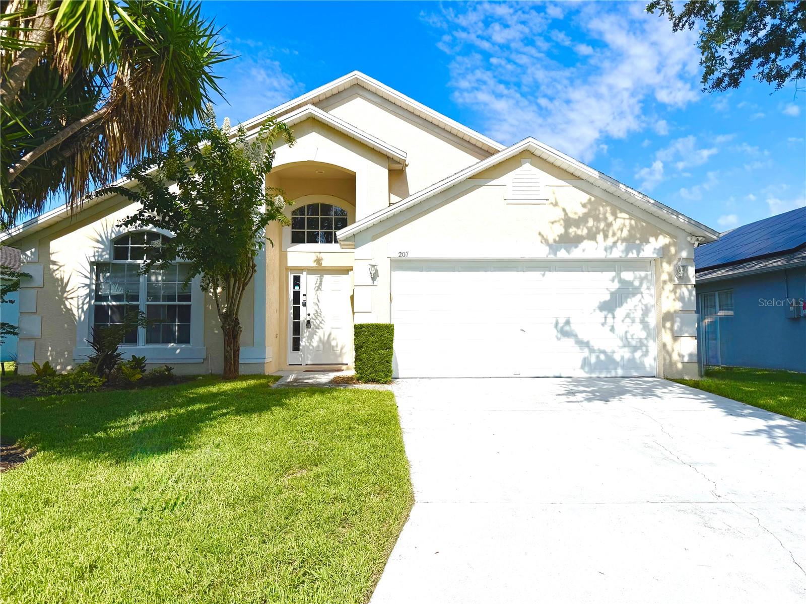 Photo of 207 LANGHAM DRIVE DAVENPORT FL 33897