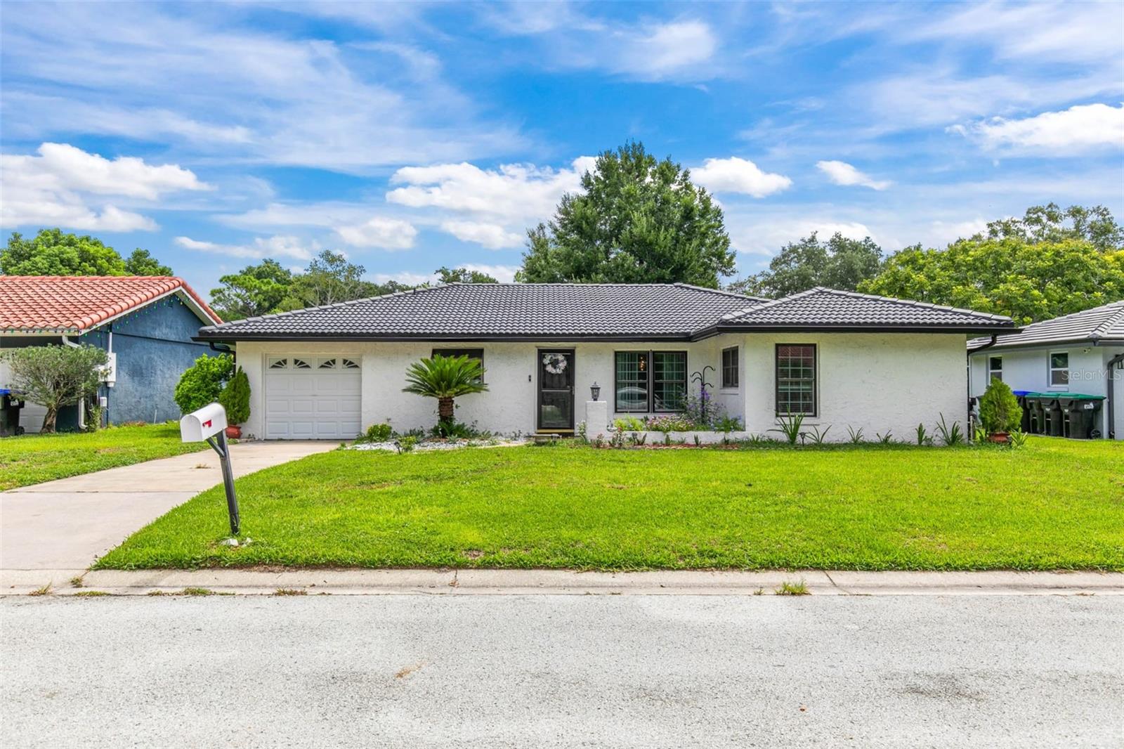 Photo of 10611 DEERGRASS LANE ORLANDO FL 32821
