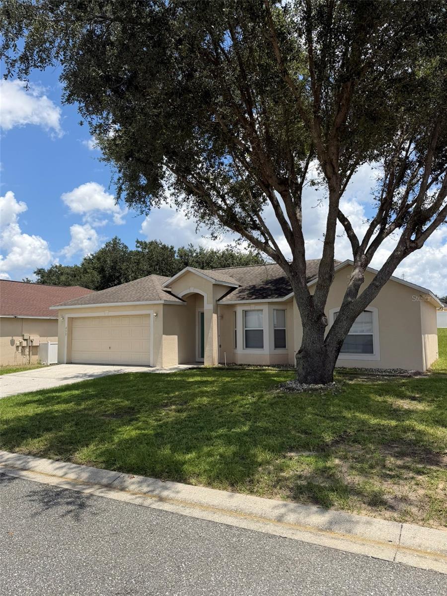 Photo of 255 LOBELIA DRIVE DAVENPORT FL 33837