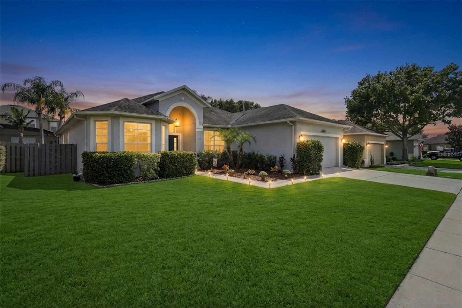Photo of 5536 CREPE MYRTLE CIRCLE OVIEDO FL 32765