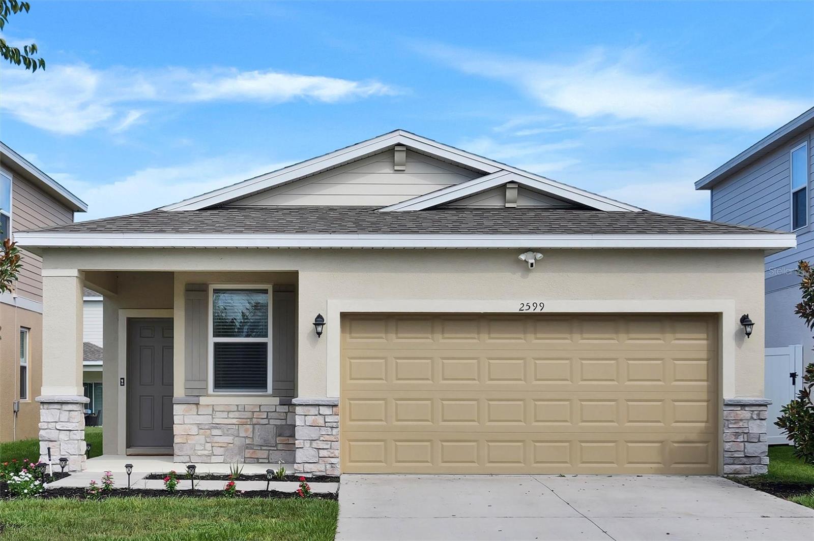 Photo of 2599 AVALON PARK BOULEVARD TAVARES FL 32778