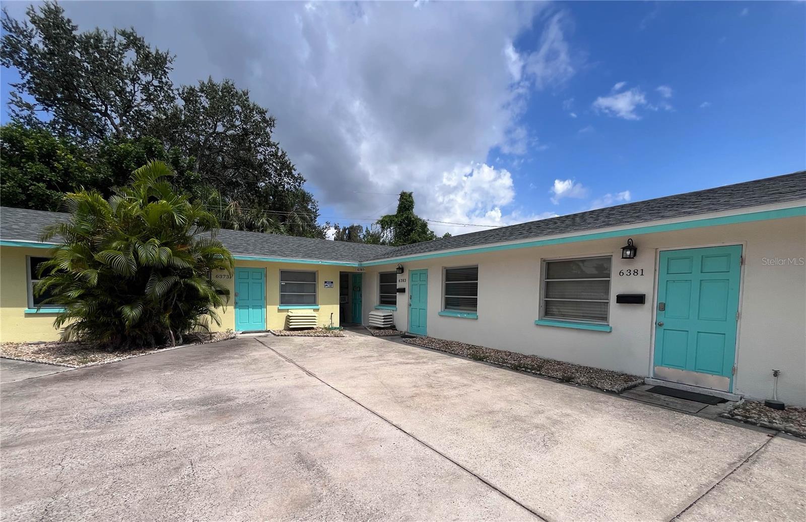 Photo of 6373 GATEWAY AVENUE SARASOTA FL 34231
