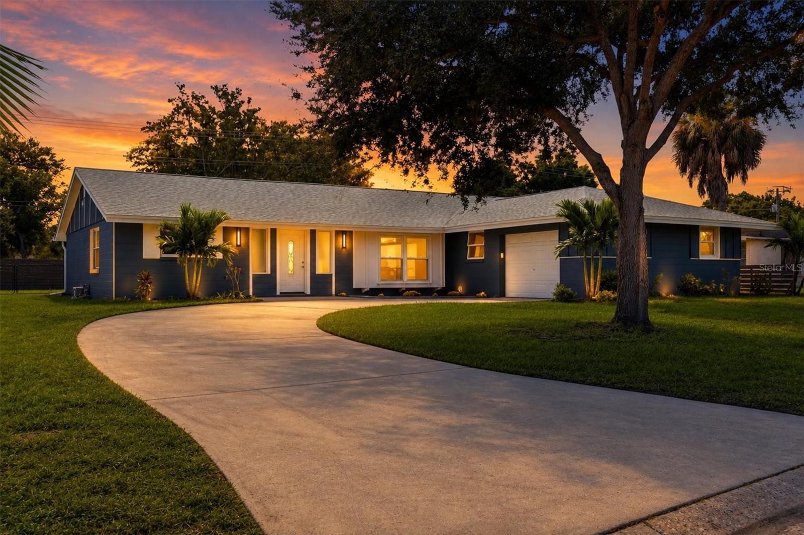 Photo of 286 MOUNT VERNON DRIVE VENICE FL 34293
