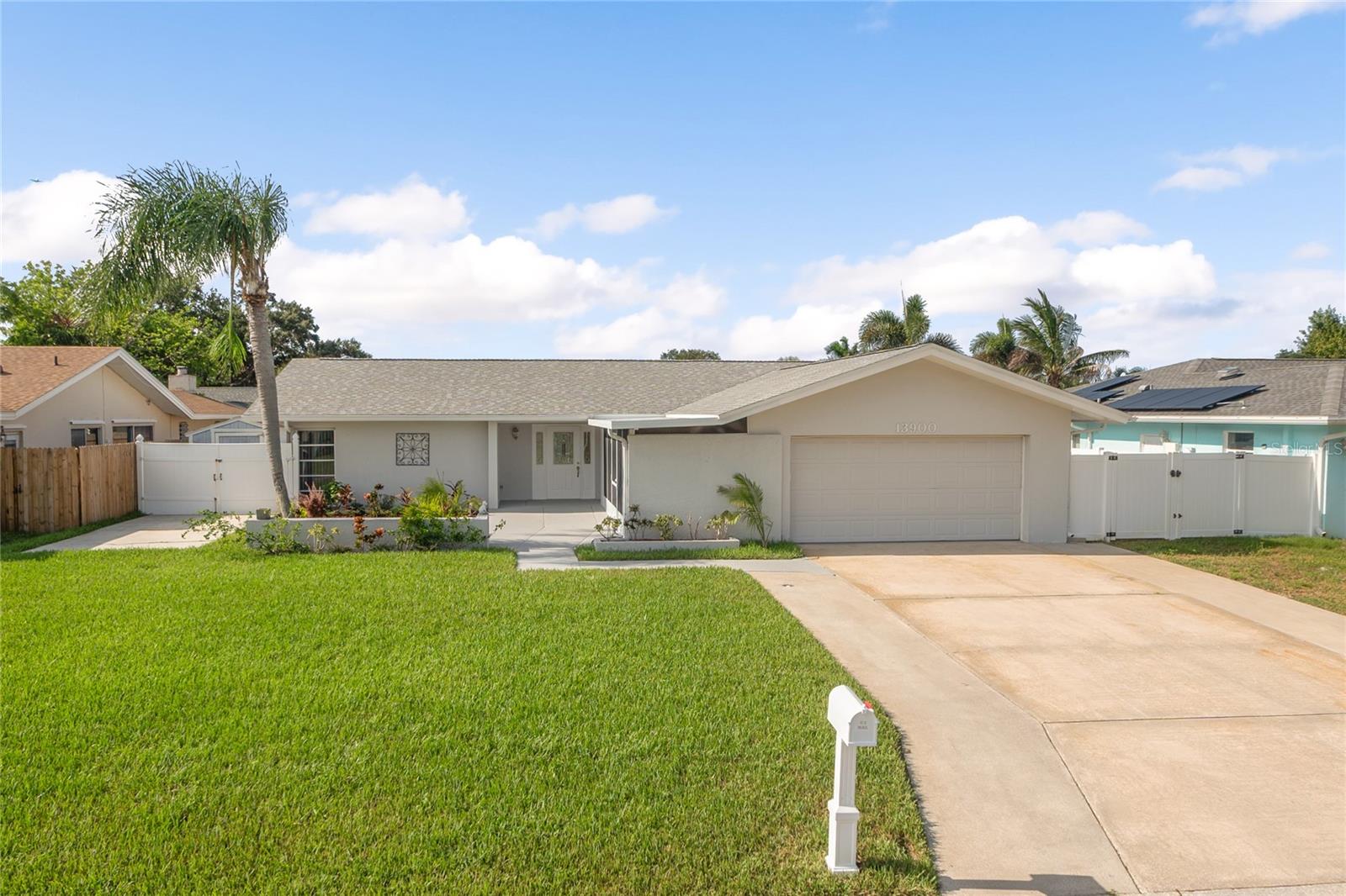 Photo of 13900 89TH AVENUE SEMINOLE FL 33776
