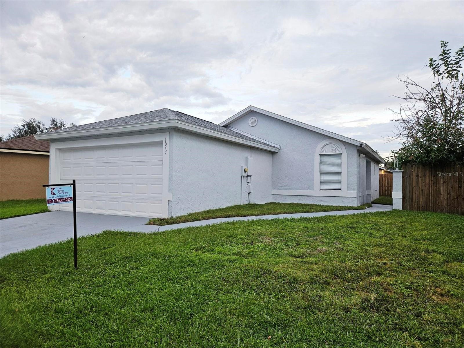 Photo of 1047 FLORIDA HOLLY DRIVE ORLANDO FL 32811