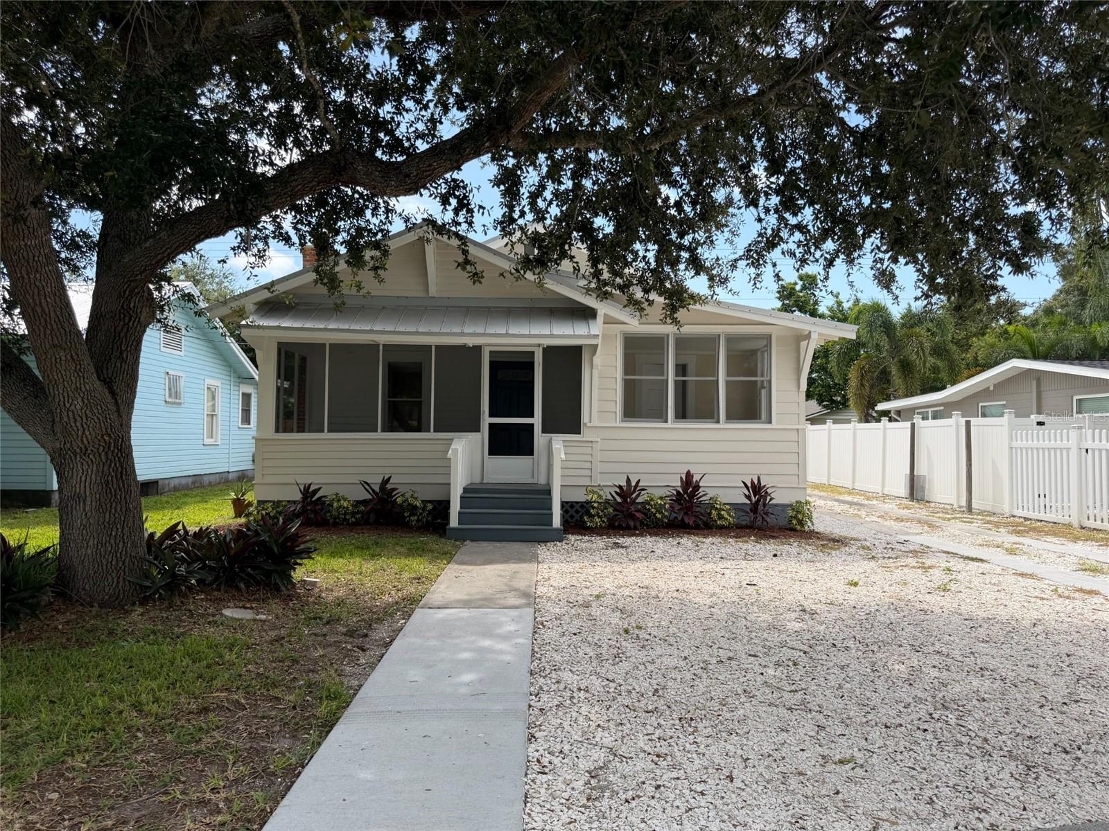 Photo of 1134 PATTISON AVENUE SARASOTA FL 34237