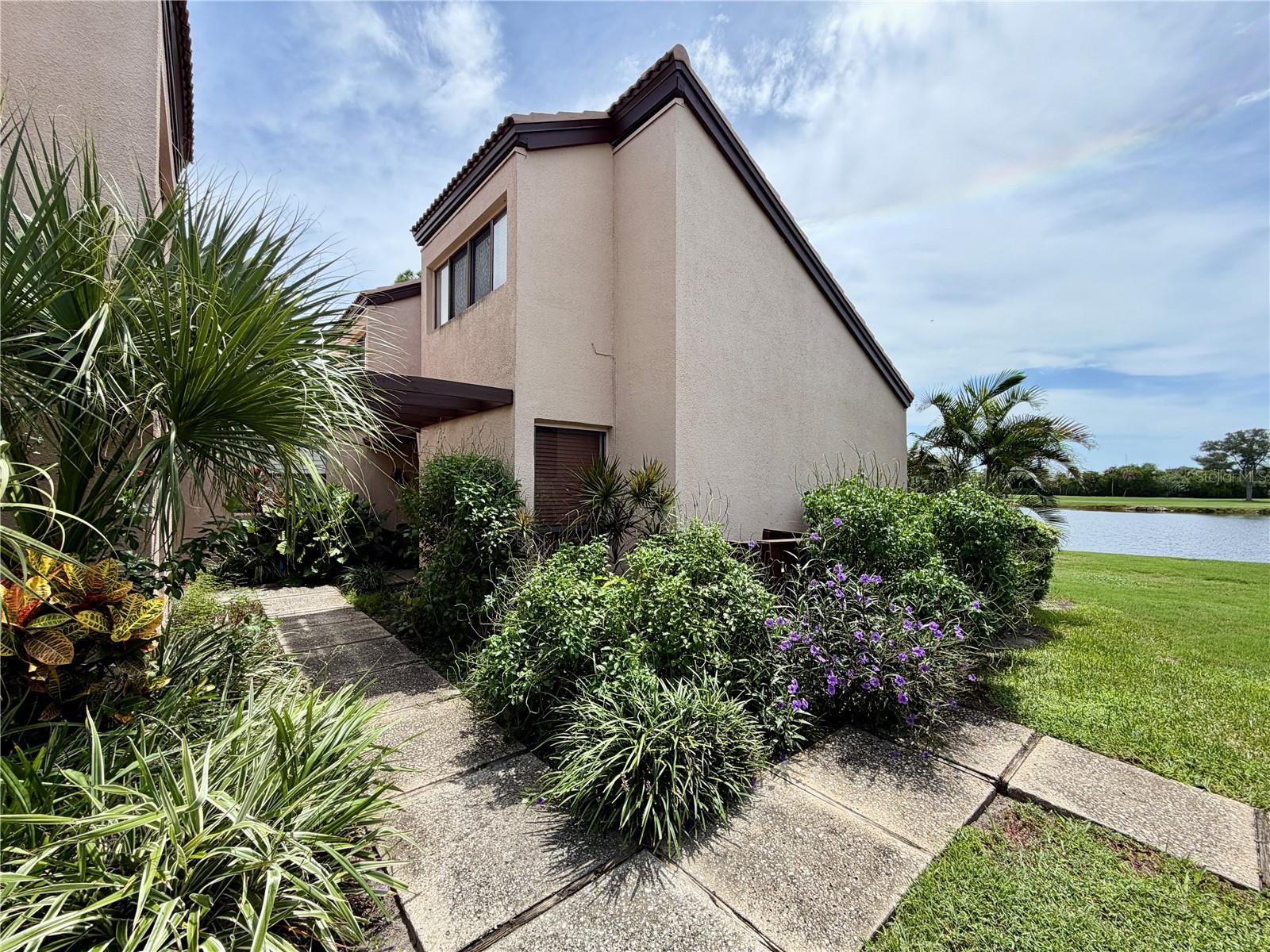 Photo of 1320 PELICAN CREEK CROSSING ST PETERSBURG FL 33707