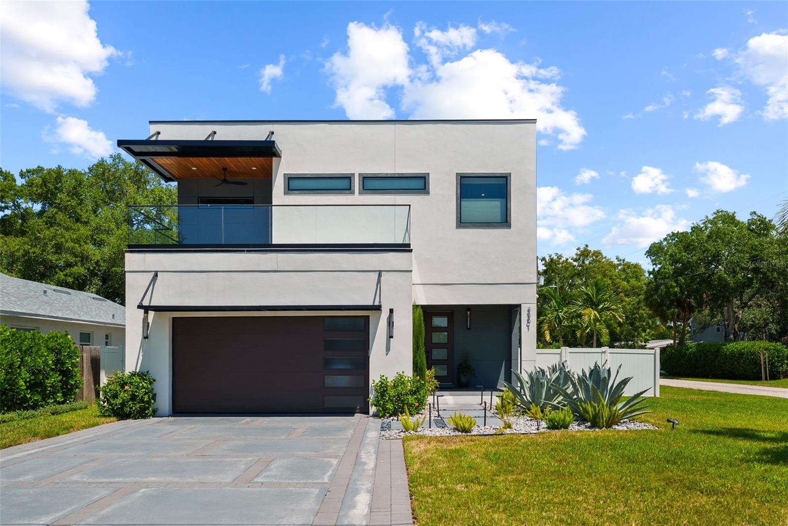 Photo of 3301 W PAUL AVENUE TAMPA FL 33611
