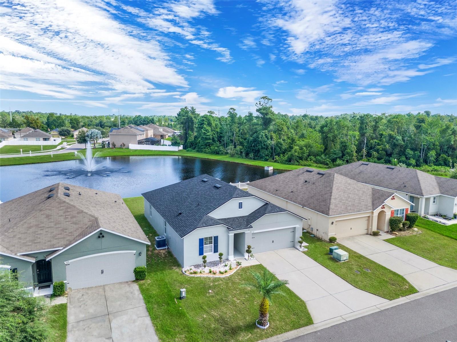 Photo of 330 BRIAR PATCH LOOP DAVENPORT FL 33896