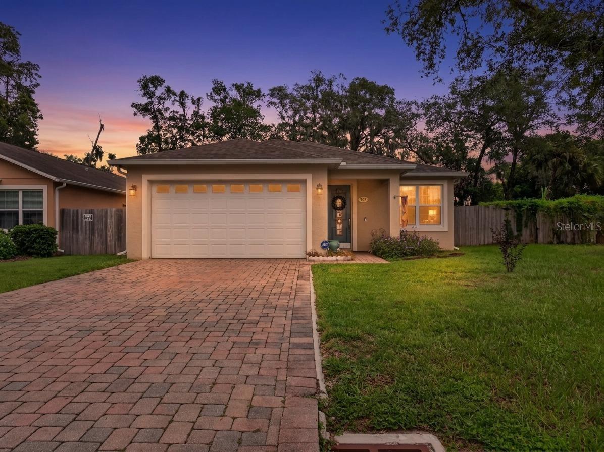 Photo of 559 E MAGNOLIA AVENUE LONGWOOD FL 32750