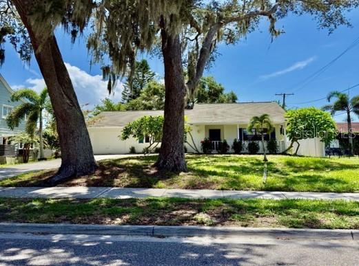 Photo of 217 S SPRING BOULEVARD TARPON SPRINGS FL 34689