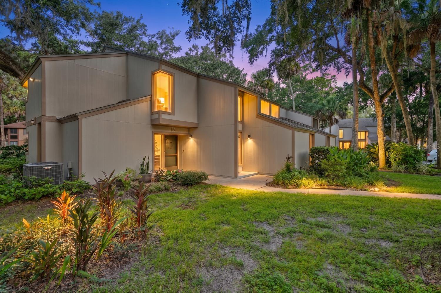 Photo of 13 MID OAKS CIRCLE #13 PALM COAST FL 32137