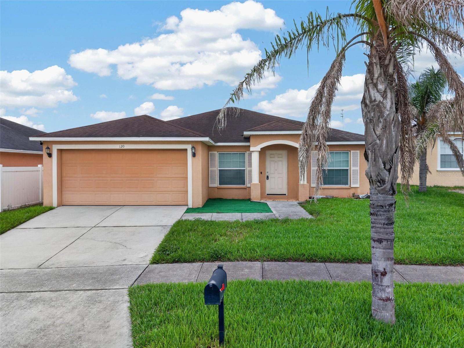 Photo of 120 CAPTAIN HOOK WAY DAVENPORT FL 33837