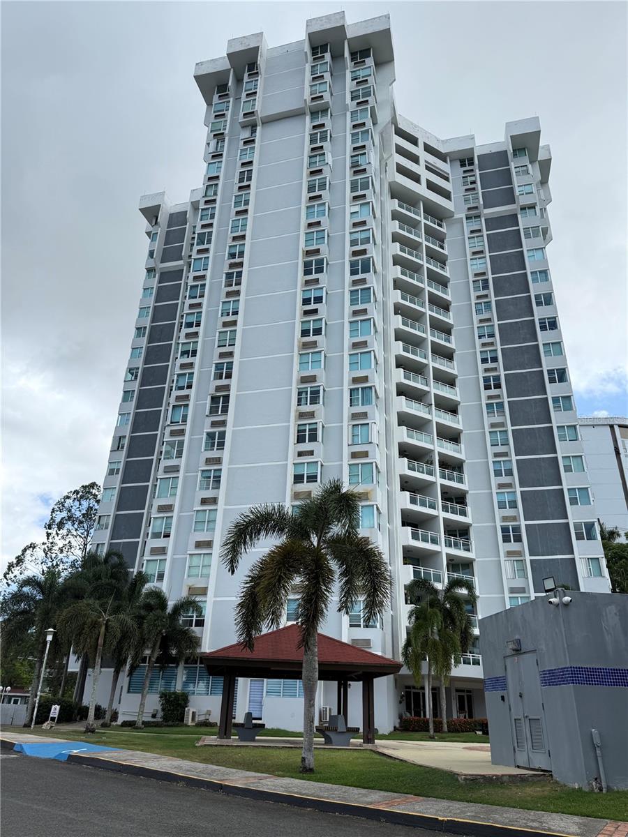 Photo of 155 CARRAZO #8D GUAYNABO PR 00971