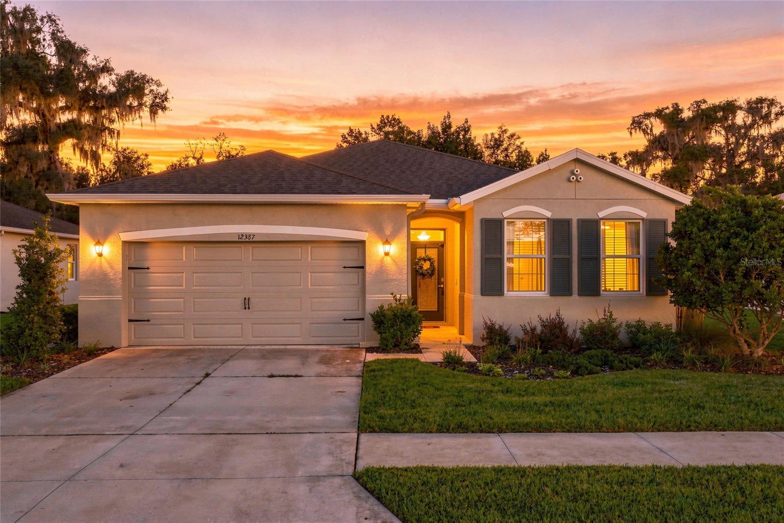 Photo of 12387 EASTPOINTE DRIVE DADE CITY FL 33525