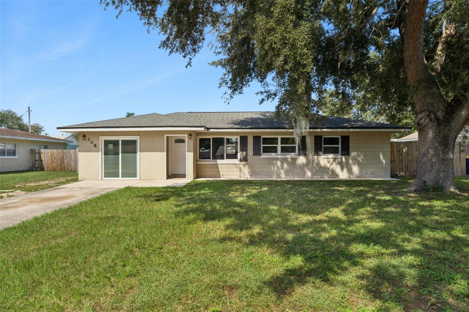 Photo of 108 ALEXANDRIA AVENUE MINNEOLA FL 34715
