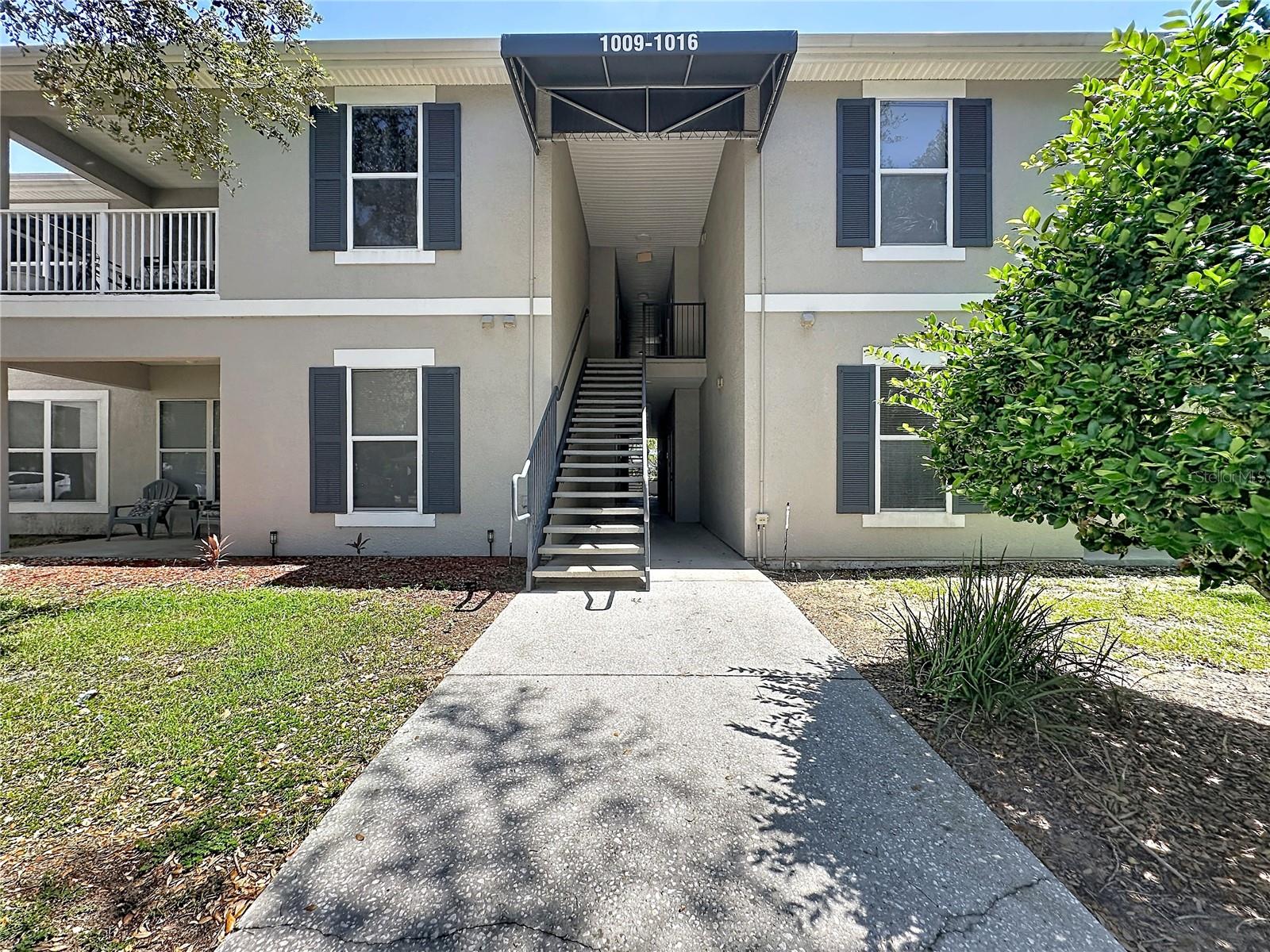 Photo of 1015 HEMINGWAY CIR #1015 HAINES CITY FL 33844