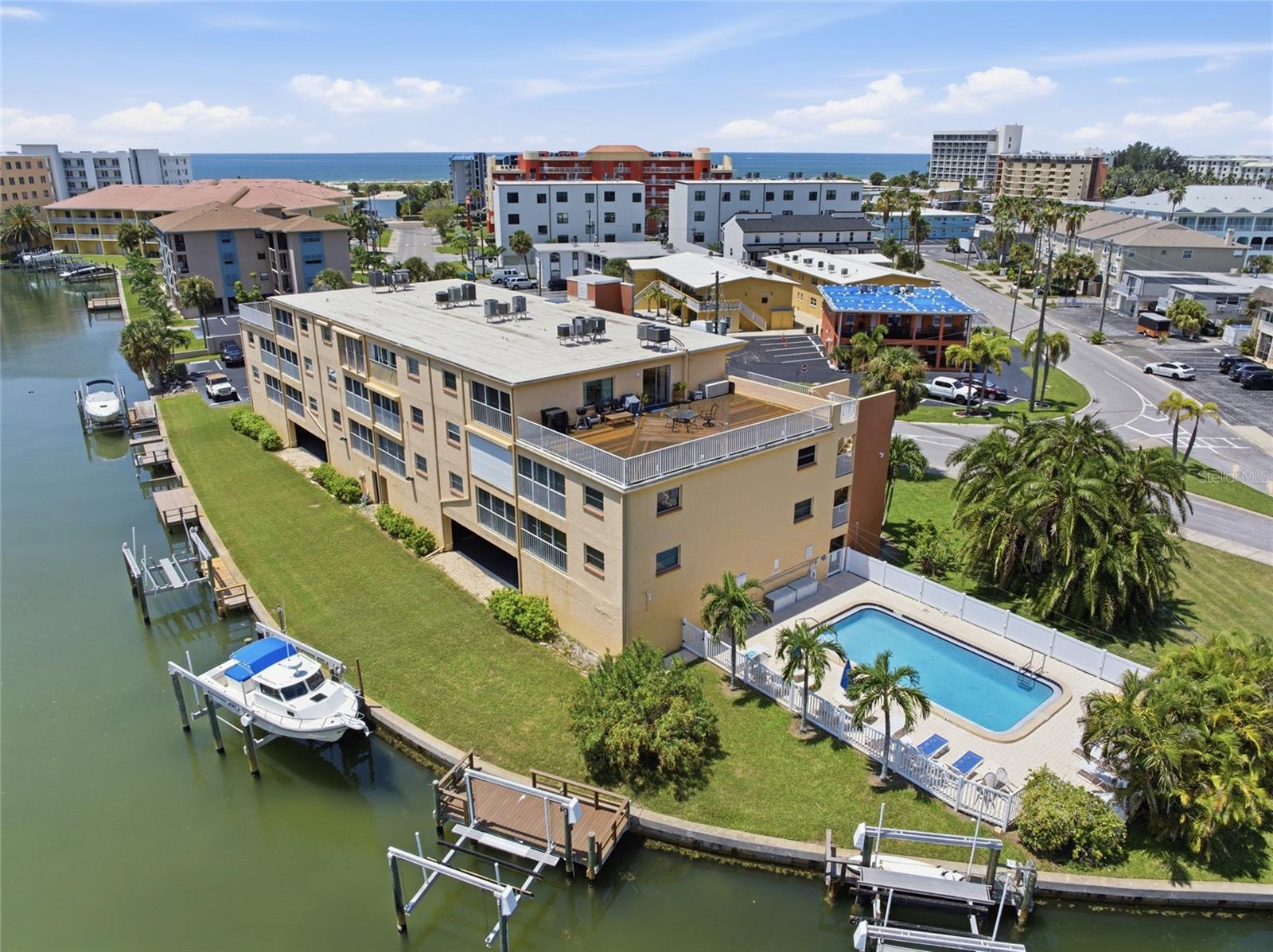 Photo of 175 116TH AVENUE #206 TREASURE ISLAND FL 33706
